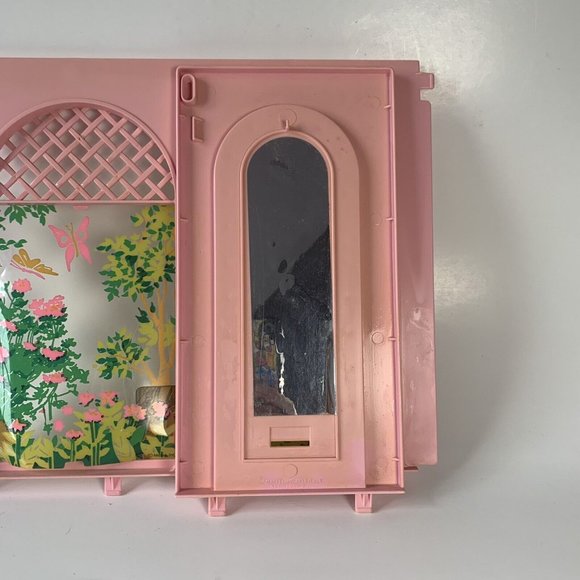 Mattel Barbie Beauty Bath 1975 Italy Pink Wall Parts Only Replacement Wall Parts - Picture 2 of 5